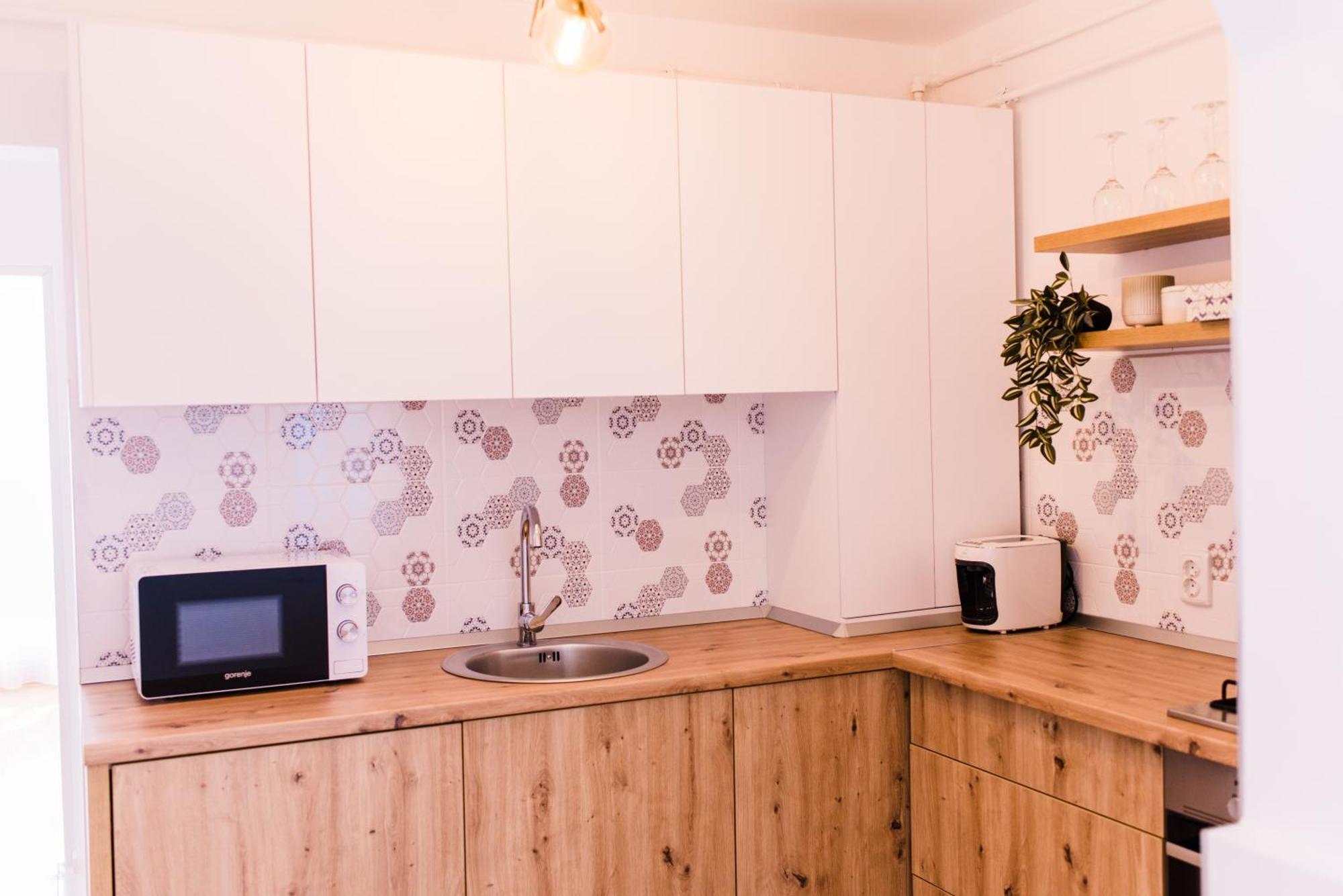 Riverside White Apartment サトゥ・マーレ エクステリア 写真